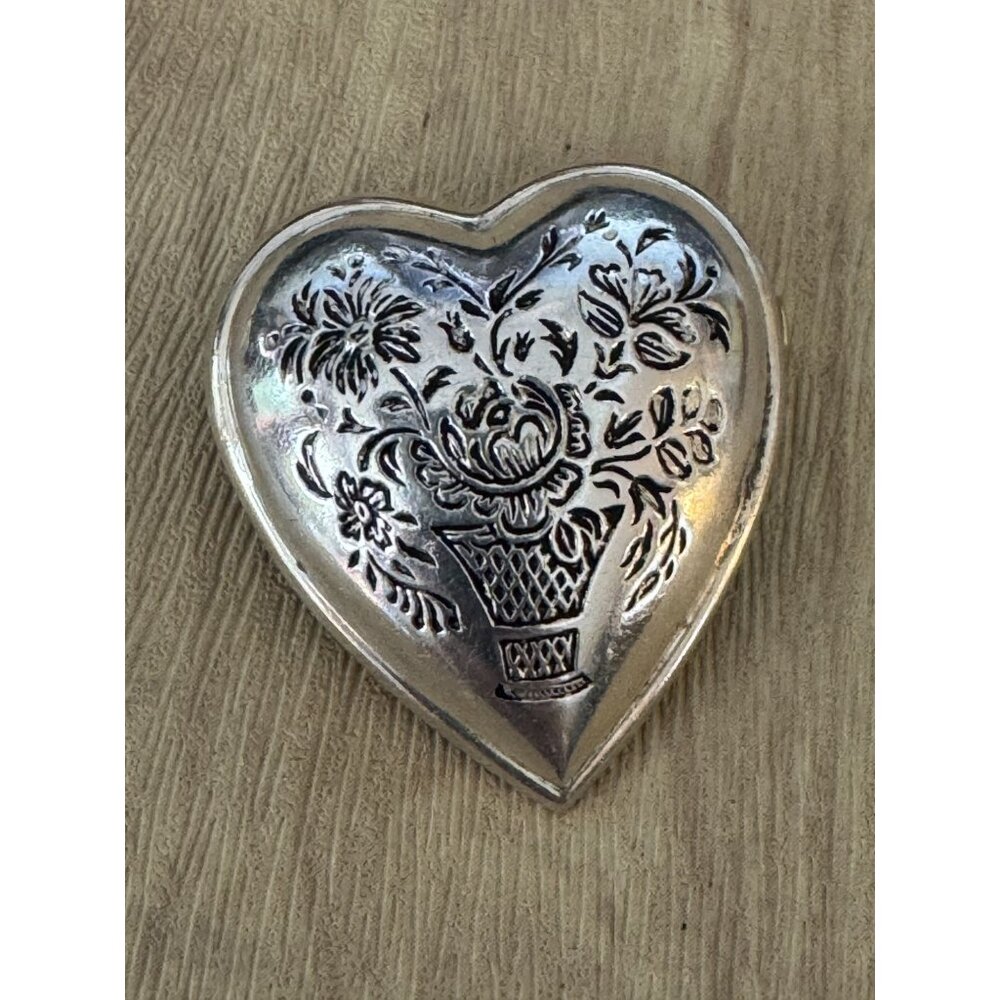 Vintage Kelt Sterling Silver Heart Brooch Floral Design France C1930s 1 1/8" - Picture 3 of 7